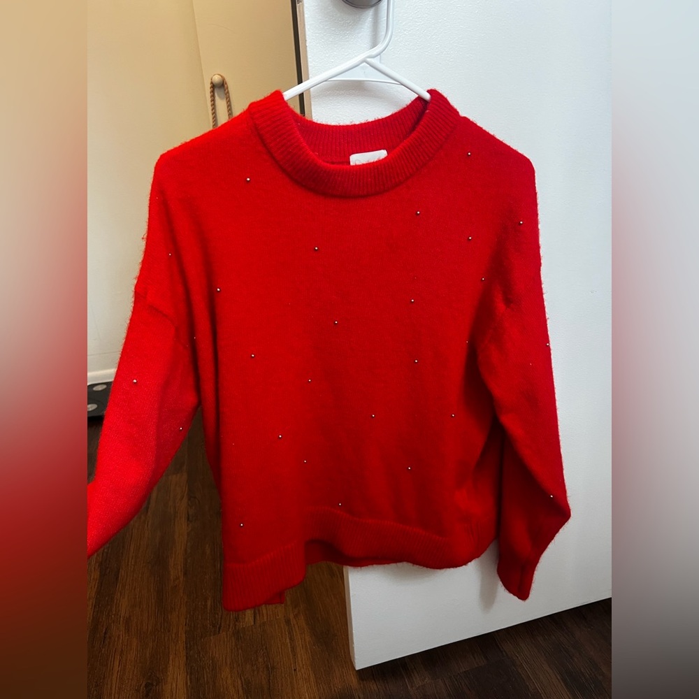 CUTE RED SWEATER